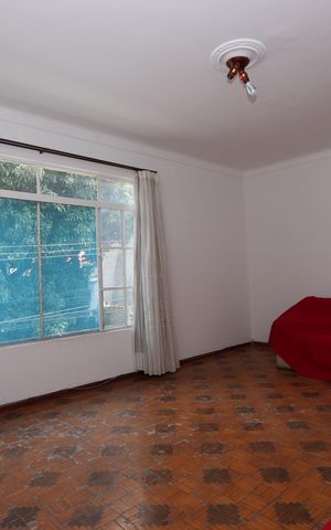 Casa à venda com 254m², 6 quartos e 6 vagasSala