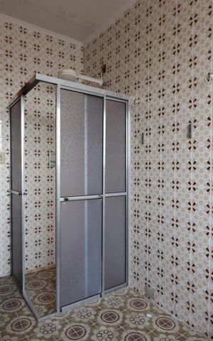 Casa à venda com 254m², 6 quartos e 6 vagasBanheiro