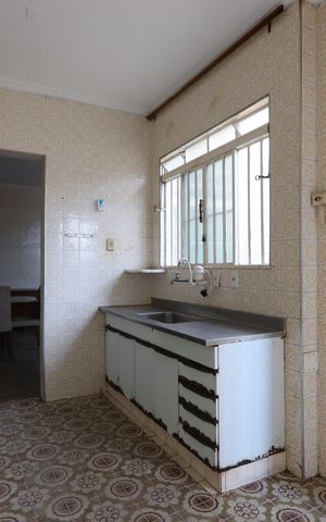 Casa à venda com 254m², 6 quartos e 6 vagasCozinha