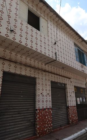 Casa à venda com 254m², 6 quartos e 6 vagasFachada