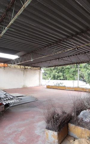 Casa à venda com 254m², 6 quartos e 6 vagasSalão