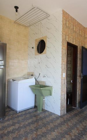 Casa de condomínio à venda com 1500m², 4 quartos e 3 vagasÁrea de serviço