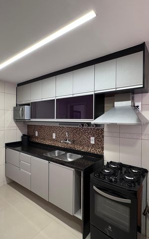 Apartamento à venda com 88m², 2 quartos e 2 vagas Apartamento à venda com 88m², 2 quartos e 2 vagasCozinha e Área de Serviço