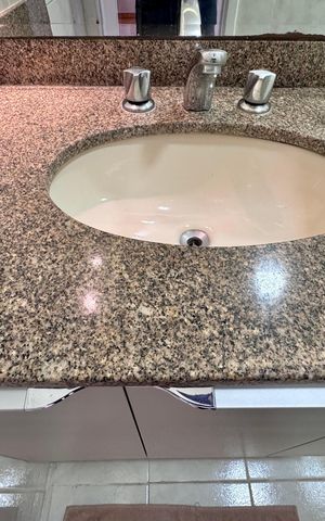 Apartamento à venda com 88m², 2 quartos e 2 vagas Apartamento à venda com 88m², 2 quartos e 2 vagasBanheiro Social