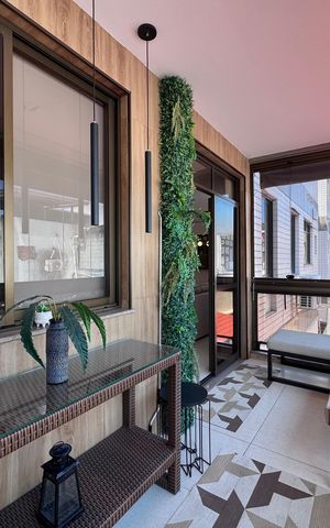 Apartamento à venda com 88m², 2 quartos e 2 vagas Apartamento à venda com 88m², 2 quartos e 2 vagasVaranda