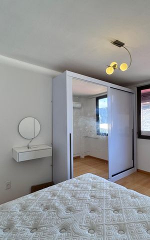 Apartamento à venda com 88m², 2 quartos e 2 vagas Apartamento à venda com 88m², 2 quartos e 2 vagasSuíte