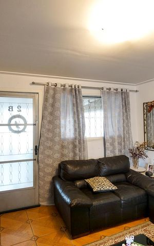 Casa à venda com 150m², 4 quartos e 1 vaga Casa à venda com 150m², 4 quartos e 1 vagaSala de estar