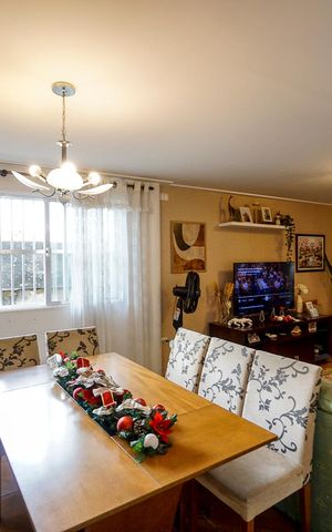 Casa à venda com 150m², 4 quartos e 1 vaga Casa à venda com 150m², 4 quartos e 1 vagaSala de jantar 01