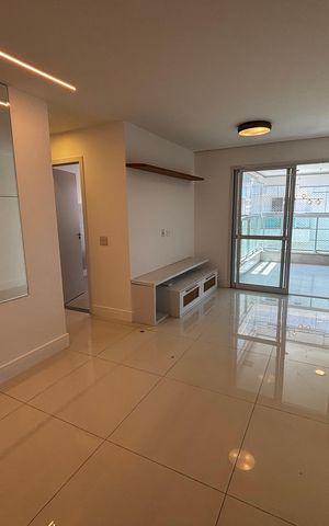 Apartamento à venda com 74m², 2 quartos e 2 vagas Apartamento à venda com 74m², 2 quartos e 2 vagasSala