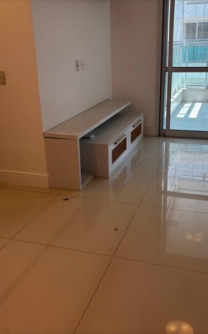Apartamento à venda com 74m², 2 quartos e 2 vagas Apartamento à venda com 74m², 2 quartos e 2 vagasSala