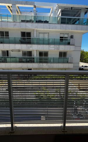 Apartamento à venda com 74m², 2 quartos e 2 vagas Apartamento à venda com 74m², 2 quartos e 2 vagasVaranda da suíte