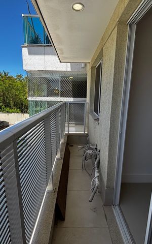 Apartamento à venda com 74m², 2 quartos e 2 vagas Apartamento à venda com 74m², 2 quartos e 2 vagasVaranda da suíte