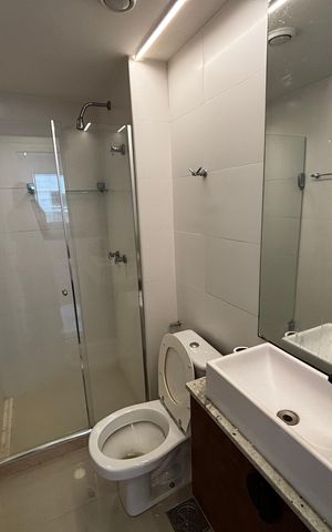 Apartamento à venda com 74m², 2 quartos e 2 vagas Apartamento à venda com 74m², 2 quartos e 2 vagasBanheiro