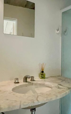 Casa à venda com 110m², 2 quartos e 2 vagas Casa à venda com 110m², 2 quartos e 2 vagasBanheiro da Suíte 2