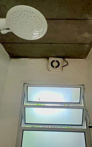 Casa à venda com 110m², 2 quartos e 2 vagas Casa à venda com 110m², 2 quartos e 2 vagasBanheiro da Suíte 2