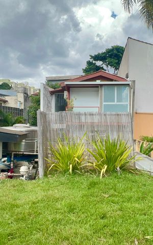 Casa à venda com 110m², 2 quartos e 2 vagas Casa à venda com 110m², 2 quartos e 2 vagasSolariun