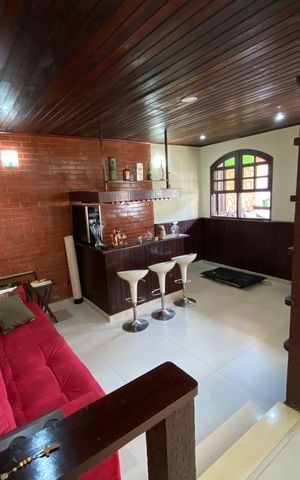Casa de condomínio à venda com 600m², 4 quartos e 4 vagas Casa de condomínio à venda com 600m², 4 quartos e 4 vagasSala