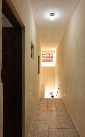 Casa para alugar com 220m², 3 quartos e 1 vagaCorredor