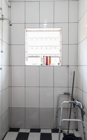 Casa à venda com 450m², 5 quartos e 3 vagas Casa à venda com 450m², 5 quartos e 3 vagasBanheiro