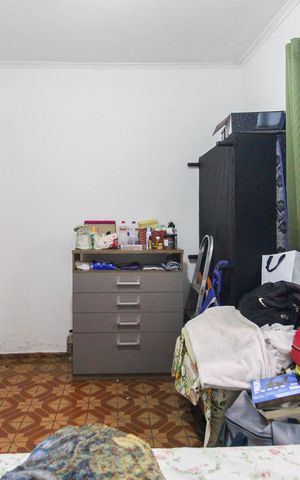 Casa à venda com 450m², 5 quartos e 3 vagas Casa à venda com 450m², 5 quartos e 3 vagasQuarto 3
