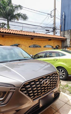 Casa à venda com 450m², 5 quartos e 3 vagas Casa à venda com 450m², 5 quartos e 3 vagasGaragem