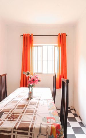 Casa à venda com 450m², 5 quartos e 3 vagas Casa à venda com 450m², 5 quartos e 3 vagasSala de Jantar