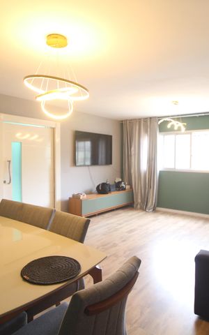 Casa à venda com 125m², 3 quartos e 2 vagasSala