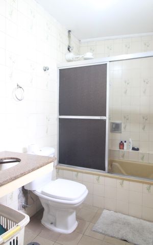 Casa à venda com 125m², 3 quartos e 2 vagasBanheiro da suíte