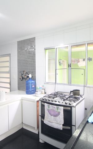 Casa à venda com 125m², 3 quartos e 2 vagasCozinha