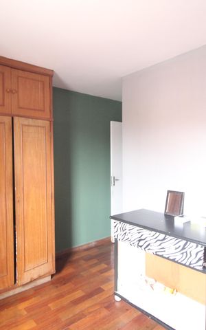 Casa à venda com 125m², 3 quartos e 2 vagasQuarto 1