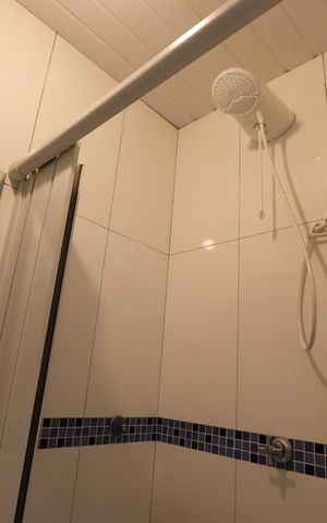 Casa de condomínio para alugar com 76m², 2 quartos e 1 vagaBanheiro de baixo