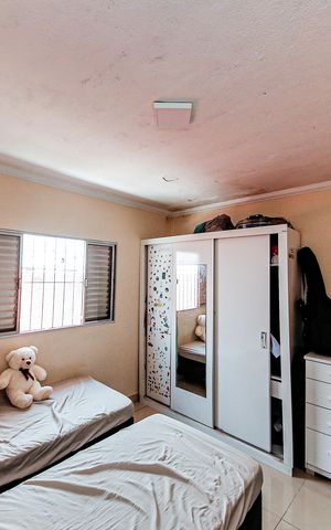Casa para alugar com 125m², 2 quartos e 2 vagasQuarto 1