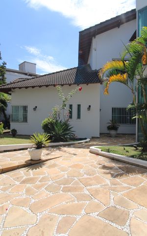 Casa à venda com 700m², 4 quartos e 3 vagasÁrea Comum