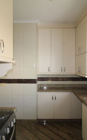 Casa à venda com 700m², 4 quartos e 3 vagasCozinha