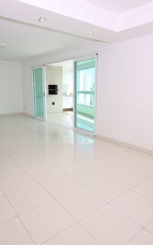 Apartamento para alugar com 160m², 4 quartos e 3 vagasSala