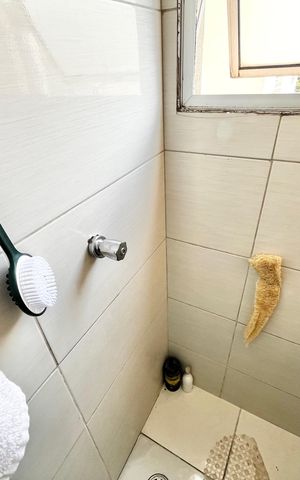 Apartamento à venda com 49m², 2 quartos e 1 vaga Apartamento à venda com 49m², 2 quartos e 1 vagaBanheiro