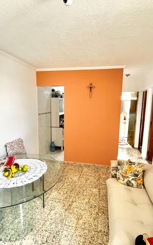 Apartamento à venda com 49m², 2 quartos e 1 vaga Apartamento à venda com 49m², 2 quartos e 1 vagaSala
