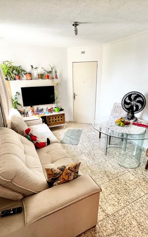 Apartamento à venda com 49m², 2 quartos e 1 vaga Apartamento à venda com 49m², 2 quartos e 1 vagaSala