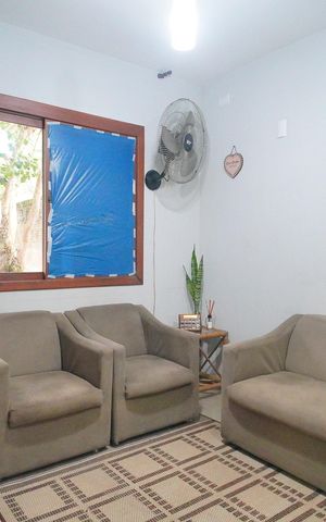Casa à venda com 88m², 3 quartos e 2 vagasSala
