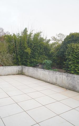 Casa à venda com 88m², 3 quartos e 2 vagasTerraço
