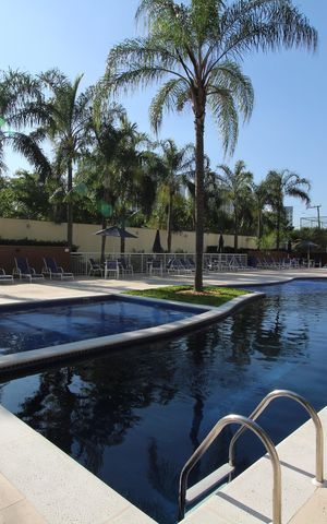 Apartamento à venda com 173m², 3 quartos e 2 vagasÁrea Comum - Piscina