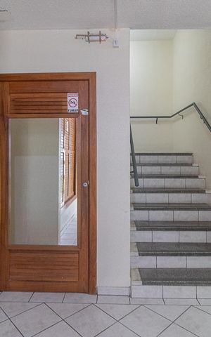 Apartamento à venda com 42m², 1 quarto e 1 vagaEntrada