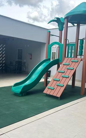 Apartamento para alugar com 70m², 2 quartos e 2 vagasÁrea comum - Playground