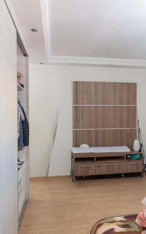 Casa à venda com 322m², 1 quarto e 1 vaga Casa à venda com 322m², 1 quarto e 1 vagaSuíte