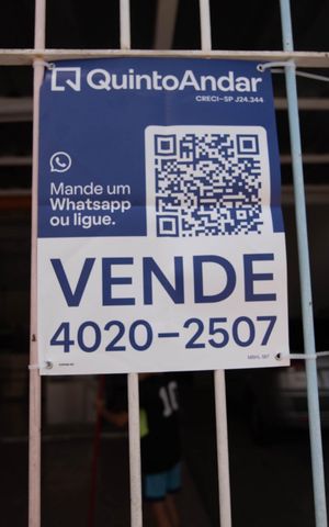 Casa à venda com 322m², 1 quarto e 1 vaga Casa à venda com 322m², 1 quarto e 1 vagaPlaquinha