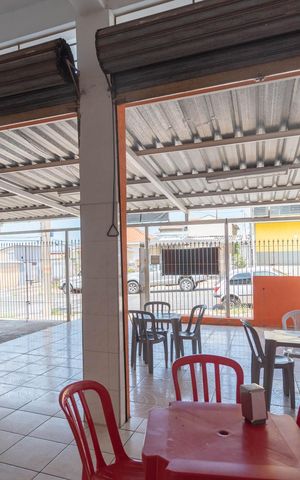 Casa à venda com 322m², 1 quarto e 1 vaga Casa à venda com 322m², 1 quarto e 1 vagaSalão