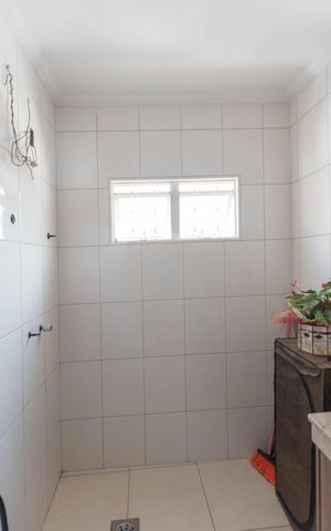 Casa à venda com 322m², 1 quarto e 1 vaga Casa à venda com 322m², 1 quarto e 1 vagaBanheiro