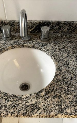 Apartamento à venda com 43m², 2 quartos e 1 vaga Apartamento à venda com 43m², 2 quartos e 1 vagaBanheiro