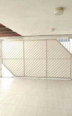 Casa à venda com 99m², 3 quartos e 2 vagas