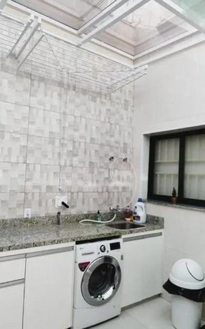 Casa à venda com 99m², 3 quartos e 2 vagas